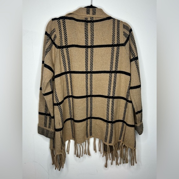 NWT Sweater Cardigan Medium Caramel Brown Adrienne Vittadini Plaid Knit Fringe - Picture 4 of 6